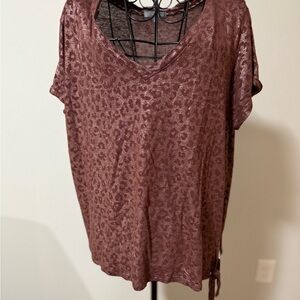 Wit & Wisdom Burgundy/Brown Leopard Short Sleeve Top